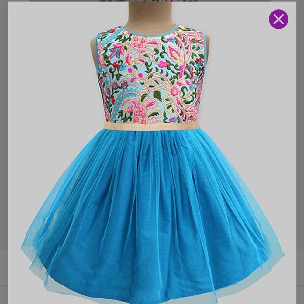 Three ATUN Girls Dresses - Picture 3 of 3